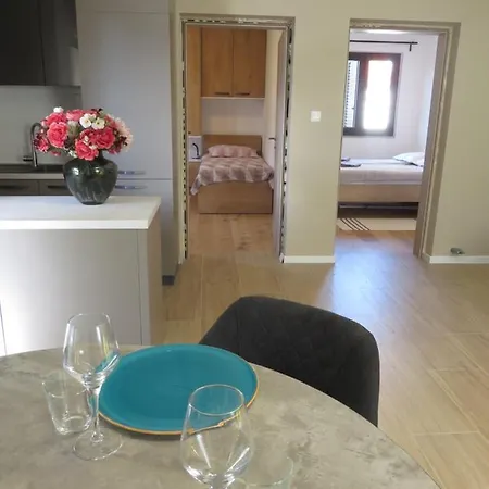 Amfa Biograd Na Moru